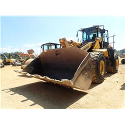 2011 KOMATSU WA500-6 WHEEL LOADER, VIN/SN:55693 - BUCKET, CAB, A/C, 29.5R25 TIRES, METER READING 16,