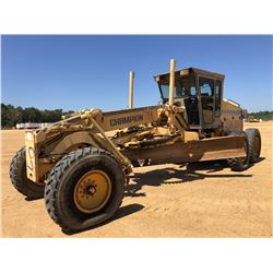 2001 CHAMPION 720A VHP MOTOR GRADER, VIN/SN:031740 - 14' MOLDBOARD, SCARIFIER, CAB, A/C, 14.00R24 TI