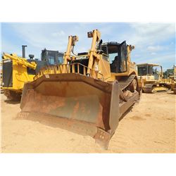 2010 CAT D8T CRAWLER TRACTOR, VIN/SN:KPZ03731 - SEMI-U BLADE W/TILT, DIFF STEER, MULTI-SHANK RIPPER,