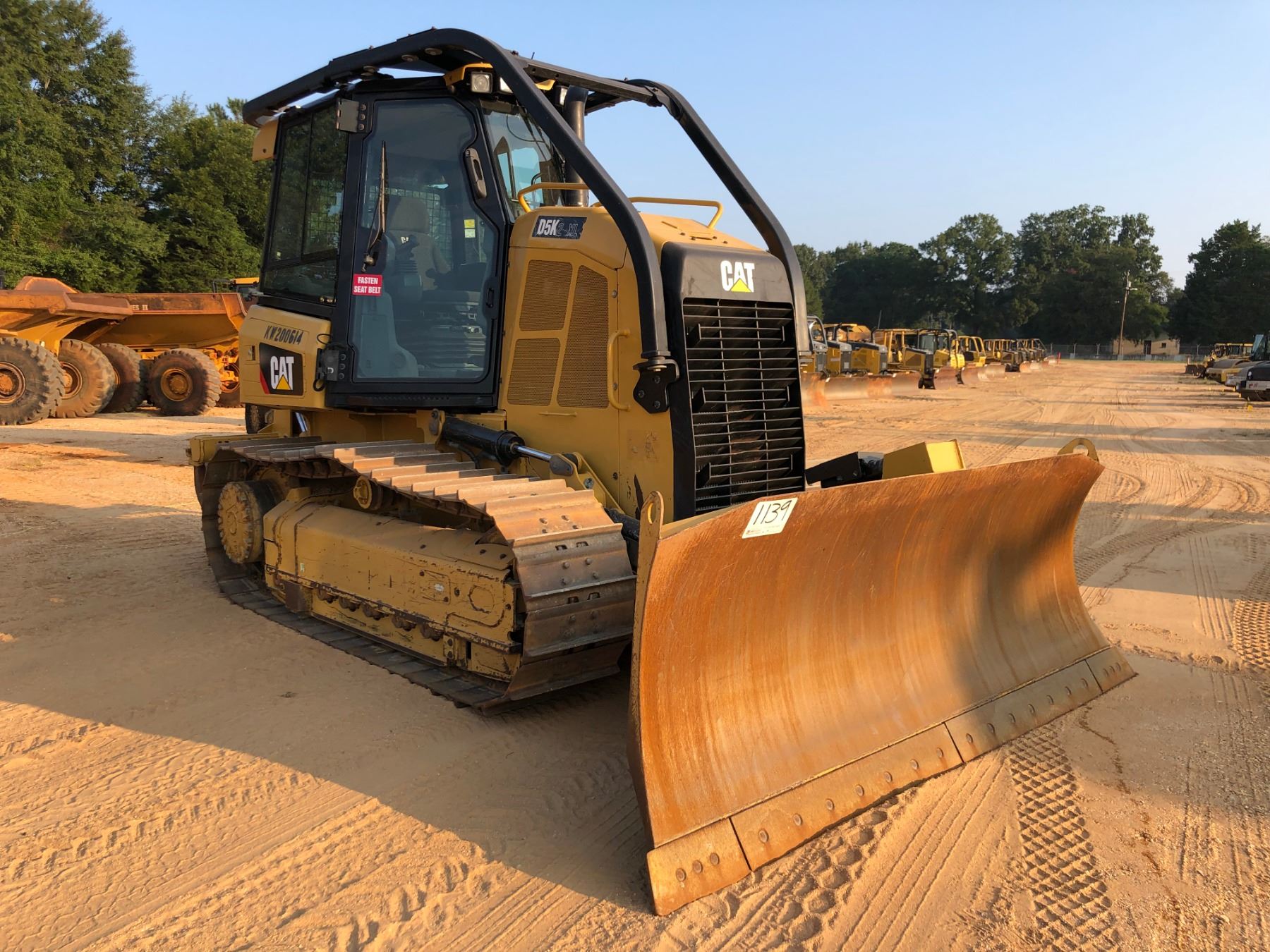2016 CAT D5K2 XL CRAWLER TRACTOR, VIN/SN:KW200614 - 6 WAY BLADE, MULTI ...