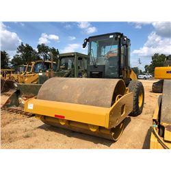 2012 CAT CS56 ROLLER, VIN/SN:C5S01571 - VIBRATORY, 84" DRUM, CAB, A/C, METER READING 7,364 HOURS