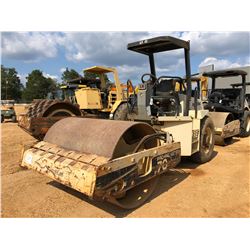 2001 INGERSOLL-RAND SD70D PRO PAC ROLLER, VIN/SN:169348 - VIBRATORY, 66" SMOOTH DRUM, CANOPY, METER 