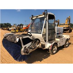 2014 ROADTEC FB-85 BROOM, VIN/SN:FB85-169 - 7' BROOM, CAT DIESEL ENGINE, CAB, A/C, METER READING 2,6