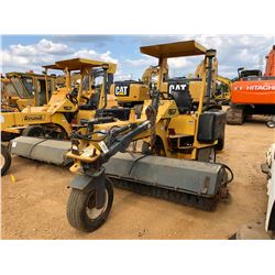 2006 TERRAMITE TSS38 BROOM, VIN/SN:26TS0211 - WATER SYSTEM, TOWABLE, CANOPY, METER READING 407 HOURS