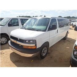 2016 CHEVROLET EXPRESS PASSENGER VAN, VIN/SN:1GAZGPFG5G1283587 - GAS ENGINE, A/T, 11 PASSENGER, ODOM