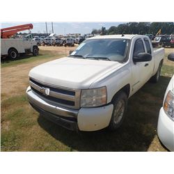 2008 CHEVROLET SILVERADO Z71 PICK UP, VIN/SN:1GCEK19008Z266683 - 4X4, EXTENDED CAB, V8 GAS ENGINE, A