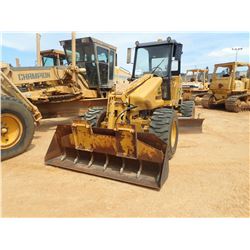 PSI M413XT MOTOR GRADER, VIN/SN:12766 - 4X4, 10' MOLDBOARD, TILT, REAR & FRONT COUPLER, BUCKET, RIPP
