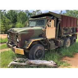 1985 AM GENERAL MILITARY TRUCK, VIN/SN:NLOL730529-01205 - T/A, 6X6, DIESEL ENGINE, A/T, 15" DUMP BOD