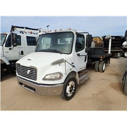 2006 FREIGHTLINER M2 FLATBED, VIN/SN:1FYACUDH16HW19627 - S/A, MERCEDES BENZ DIESEL ENGINE, A/T, EXTE