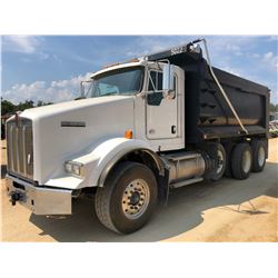 2015 KENWORTH T800 DUMP, VIN/SN:1NKDX4TX4FJ435019 - TRI-AXLE, 485HP CUMMINS ISX 15 ENGINE, ALLISON A