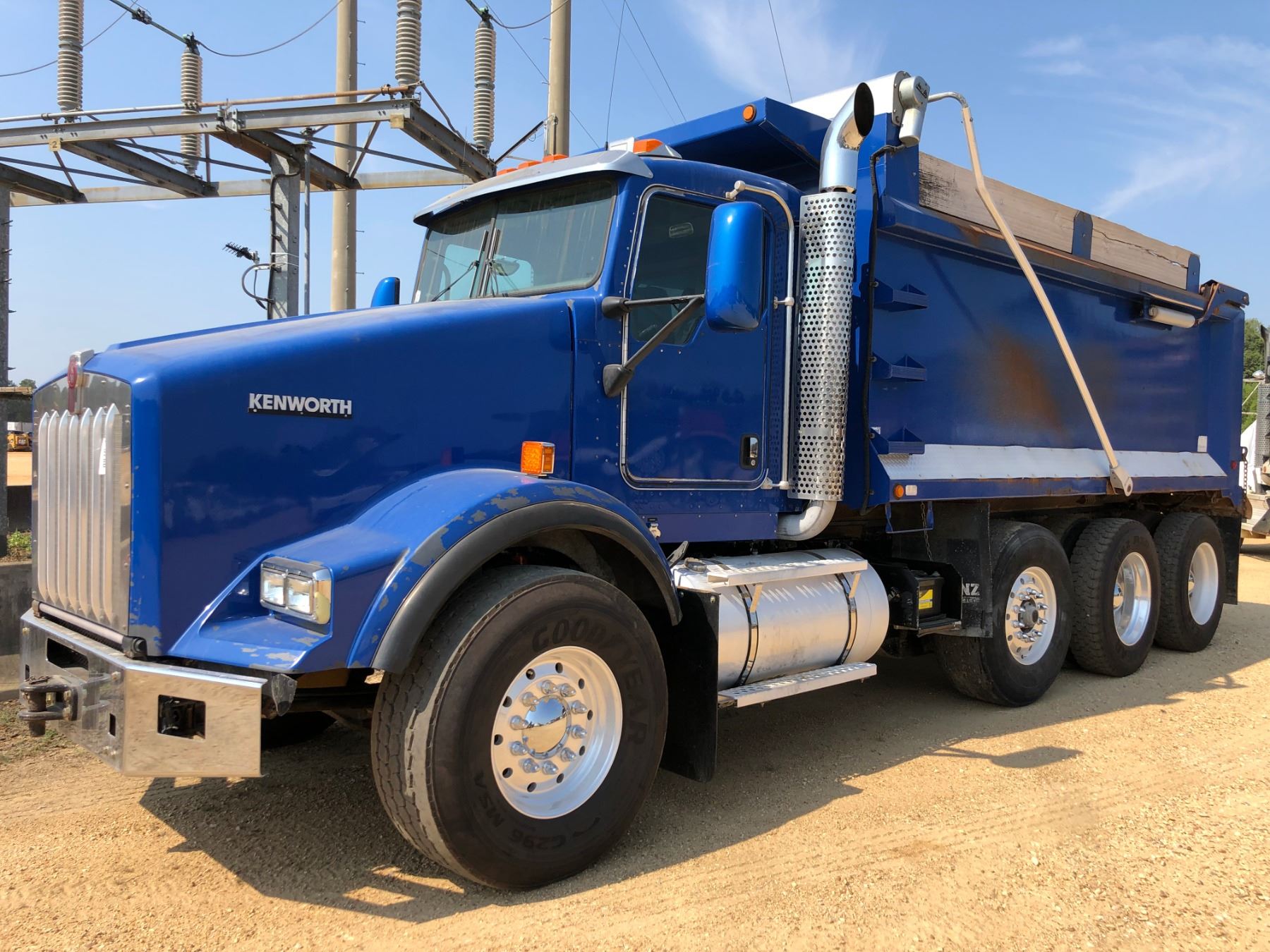 2011 KENWORTH T800 DUMP TRUCK, VIN/SN1NKDX42X6BJ277910 GLIDER KIT