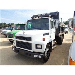 2007 MACK RENAULT MIDLINER DUMP TRUCK, VIN/SN:VG6BA09B2RB700688 - S/A, DIESEL ENGINE, 6 SPEED TRANS,