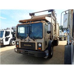 2003 MACK MR690S GARBAGE TRUCK, VIN/SN:1M2K195C63M022297  - T/A, MACK DIESEL ENGINE, ALLISON A/T, MC
