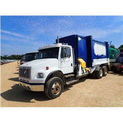 2004 FREIGHTLINER GARBAGE TRUCK, VIN/SN:1FVHBXC504HN03123 - T/A, MERCEDES ENGINE, ALLISON A/T, GVWR 