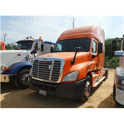 2012 FREIGHTLINER TRUCK TRACTOR, VIN/SN:1FUJGLDRXCSBT4058 - T/A, DETROIT DD15 DIESEL ENGINE, 10 SPEE