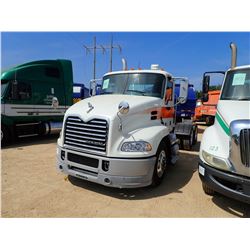 2013 MACK CXU613T TRUCK TRACTOR, VIN/SN:1M1AW22Y6DM030720 - 6X2, T/A, 6X2, 395 HP MP7 ENGINE, 10 SPE