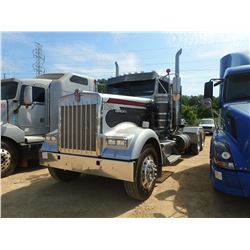 2004 KENWORTH W900 TRUCK TRACTOR, VIN/SN:1NKWXBTXX4J069769 - T/A, C15 CAR DIESEL ENGINE, 18 SPEED TR
