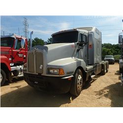 2001 KENWORTH T600B TRUCK TRACTOR, VIN/SN:1XKADB9X61R854772 - T/A, CAT DIESEL ENGINE, 10 SPD TRANS, 