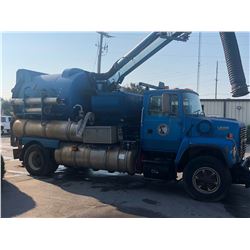 1995 FORD LN8000F SEWER/RODDER TRUCK, VIN/SN:SVA12504 - 8.3L DIESEL, VACTOR 2100, JET RODDER, CUMMIN