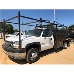 2005 CHEVROLET 3500 SERVICE TRUCK, VIN/SN:1GBJC34265E197151 - DURAMAX DIESEL ENGINE, A/T, 12' BODY, 