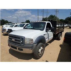 2006 FORD F450 FLATBED, VIN/SN:1FDXF46P06EC36275 - S/A, POWRE STROKE FORD DIESEL ENGINE, 5 SPEED TRA