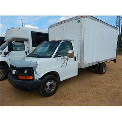 2006 CHEVROLET BOX TRUCK, VIN/SN:1GBJG31U661141293 - S/A, V8 GAS ENGINE, A/T, 15' 6" BOX BODY, LIFT 