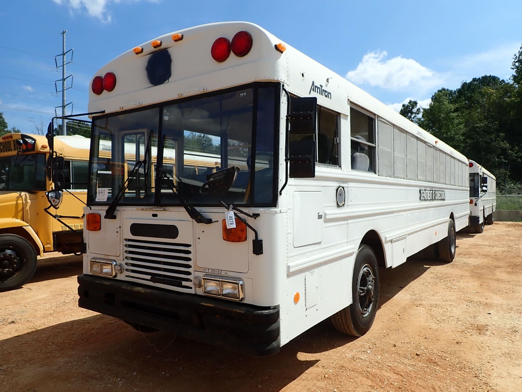 1996 INTERNATIONAL AMTRAN IS3900 PASSENGER BUS, VIN/SN ...