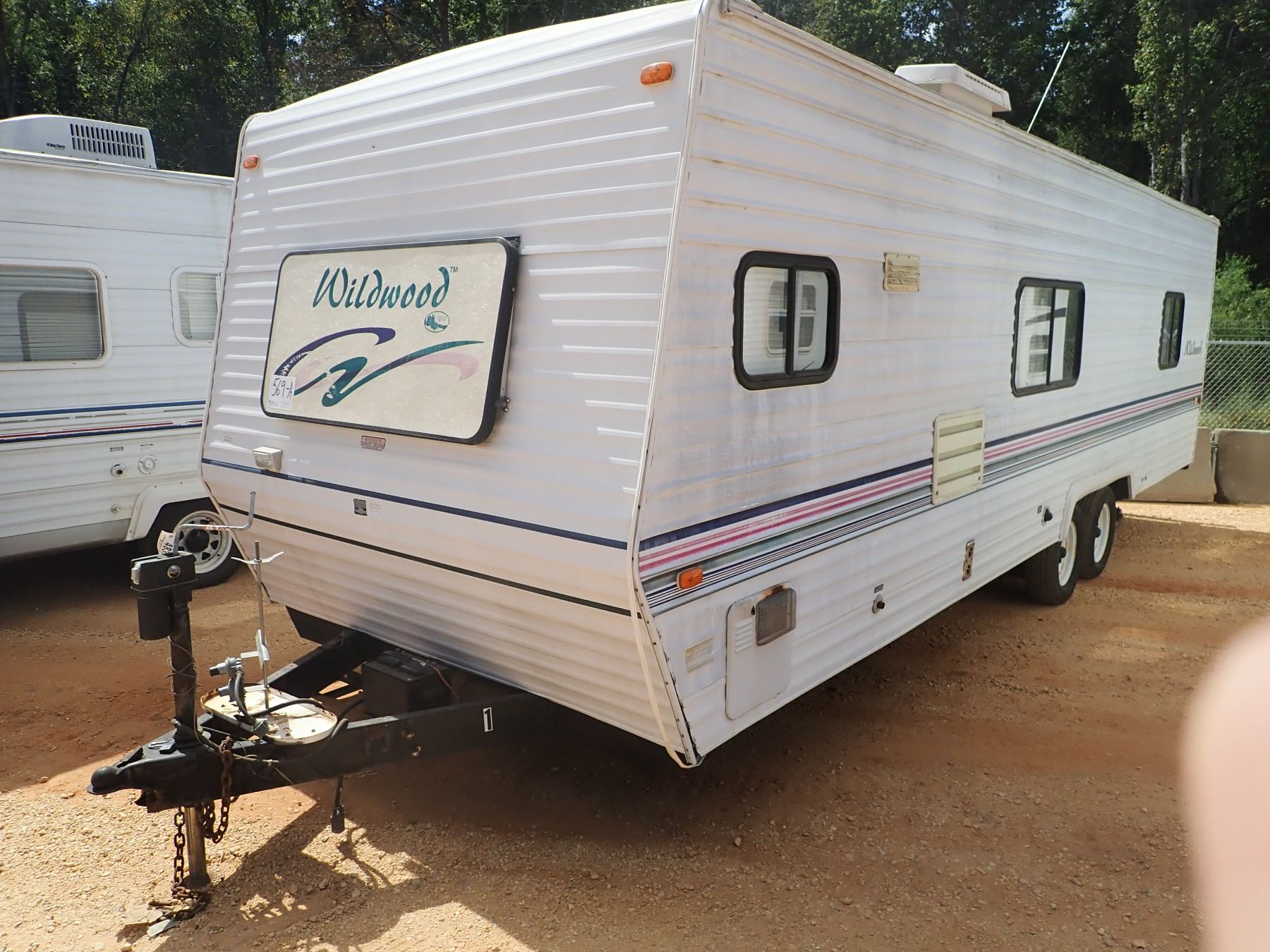 2000 WILDWOOD CAMPER TRAILER, VIN/SN:4X4TWDD25YB036615 - T/A, 26' LENGTH