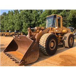 CASE 821B WHEEL LOADER, VIN/SN:JEE0041390 - BUCKET, CAB, 23.5R25 TIRES