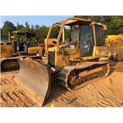 CAT D5G XL CRAWLER TRACTOR, VIN/SN:WGB01475 - 6 WAY BLADE, CAB, AC, SWEEPS, REAR AND SIDE SCREENS, M