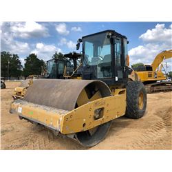 2011 CAT CS56 ROLLER, VIN/SN:C5S01123 - VIBRATORY 84" SMOOTH DRUM, CAB, A/C, METER READING 2,010 HOU