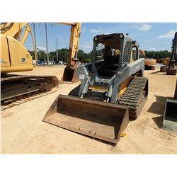 2011 JOHN DEERE 333D SKID STEER LOADER, VIN/SN:200535 - CRAWLER, BUCKET, CANOPY, METER READING 1,586