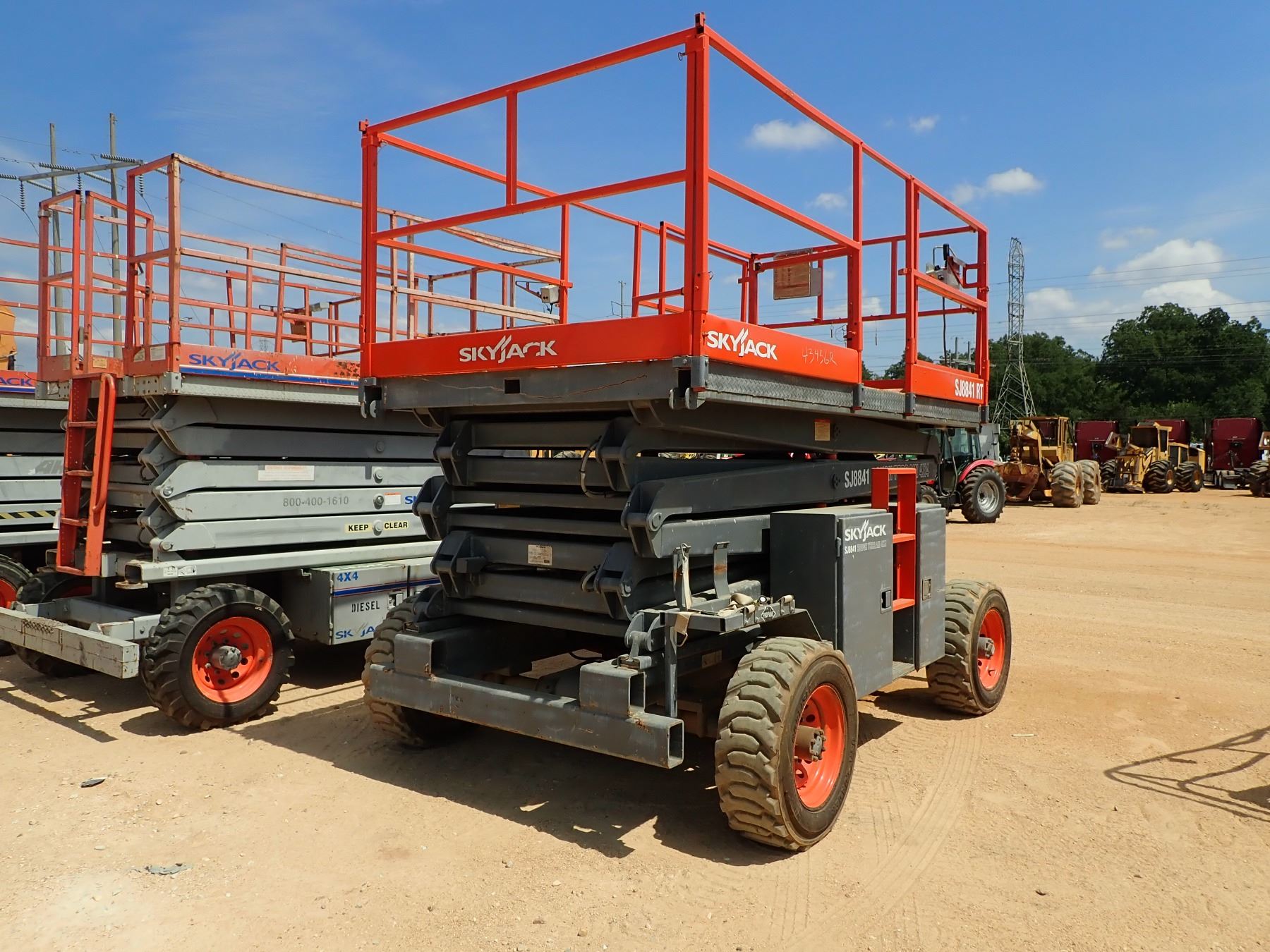SKYJACK SJ8841 RT SCISSOR LIFT, VIN/SN43456R 4X4, ROUGH TERRIAN, 1