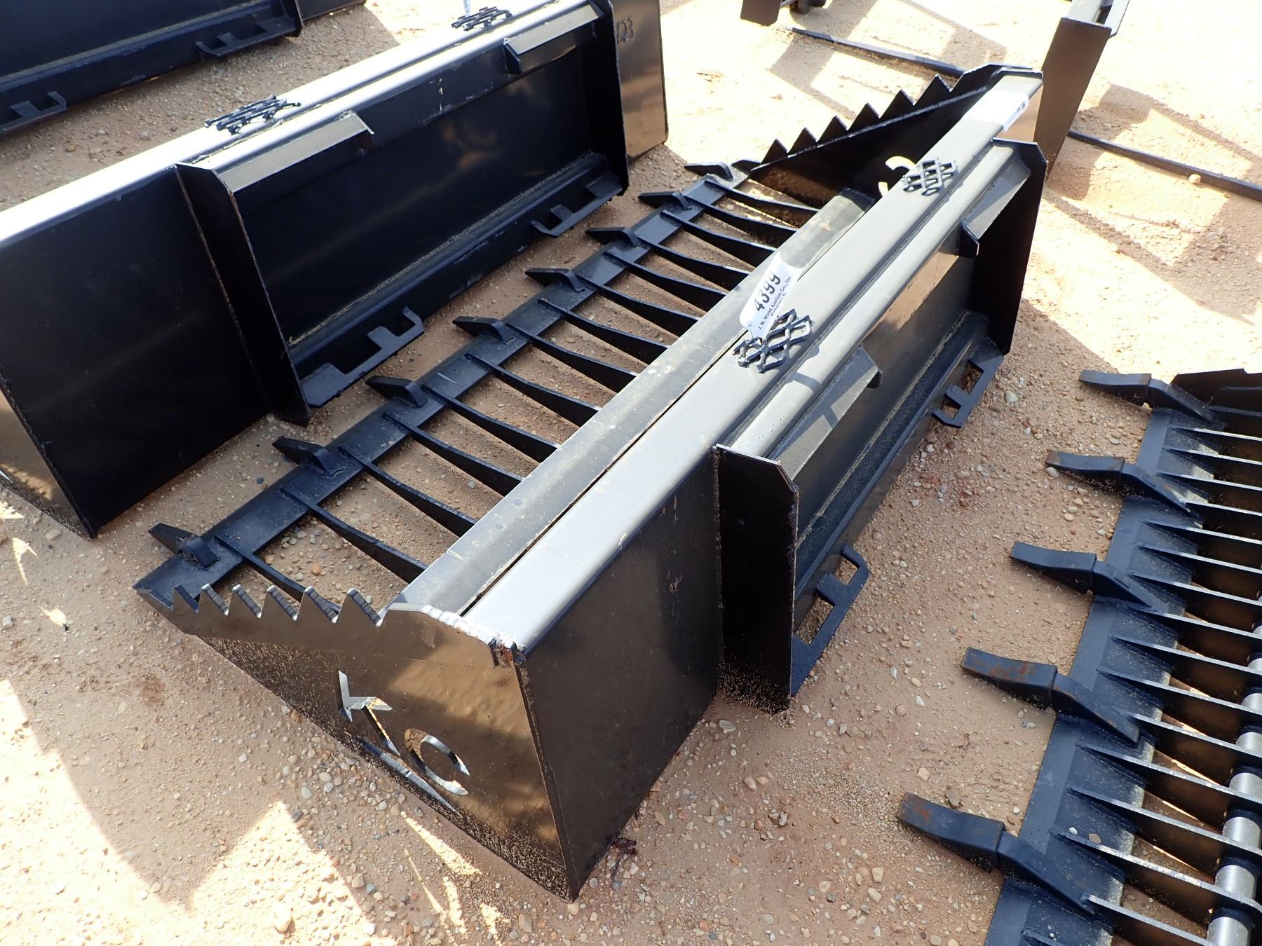 78" SKELETON BUCKET, FITS SKID STEER LOADER (B5)