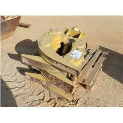 PEMBERTON PC200 LC-5 EXCAVATOR, VIN/SN:006323291 - GRAPPLE