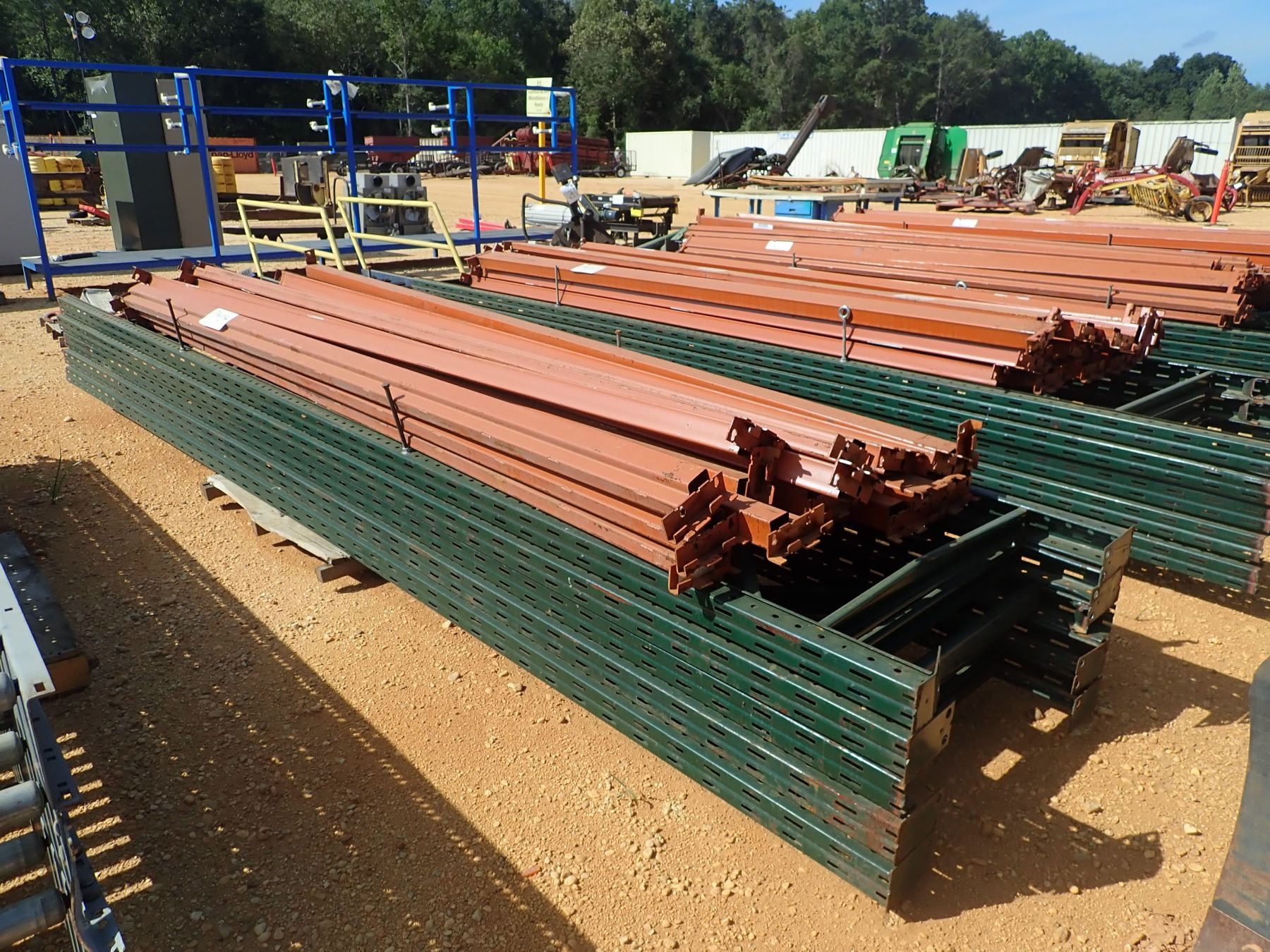 (1) PALLET SUPPORT RAILS W/UPRIGHTS (B9)