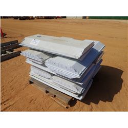 (18) FLUORESCENT LIGHT FIXTURES 48"