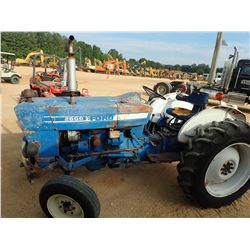 FORD 2600 FARM TRACTOR, VIN/SN:0662219 - 12.4-28 TIRES, METER READING 2,440 HOURS