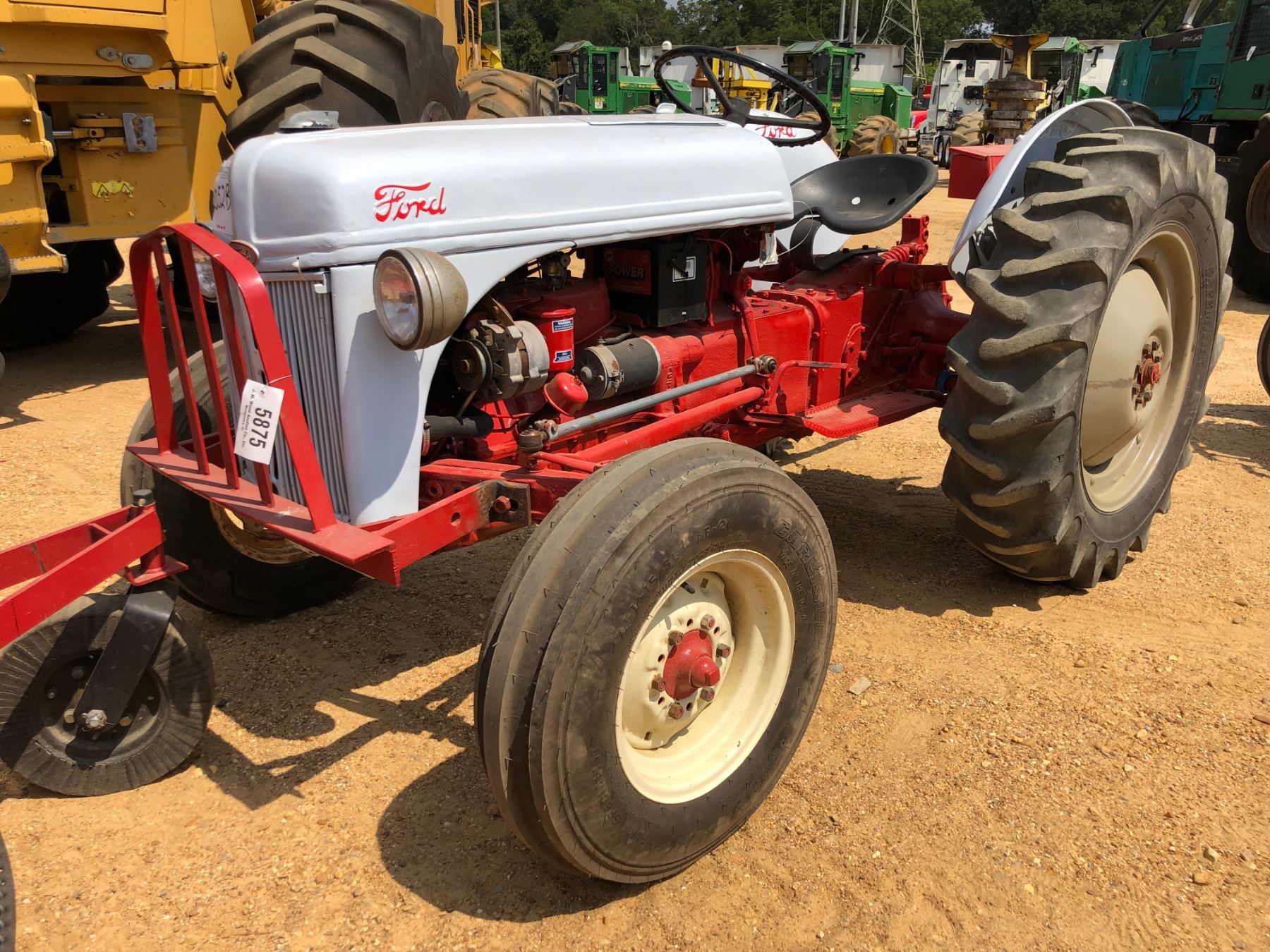1952 FORD 8N FARM TRACTOR, GAS ENGINE, 12.428 REAR TIRES