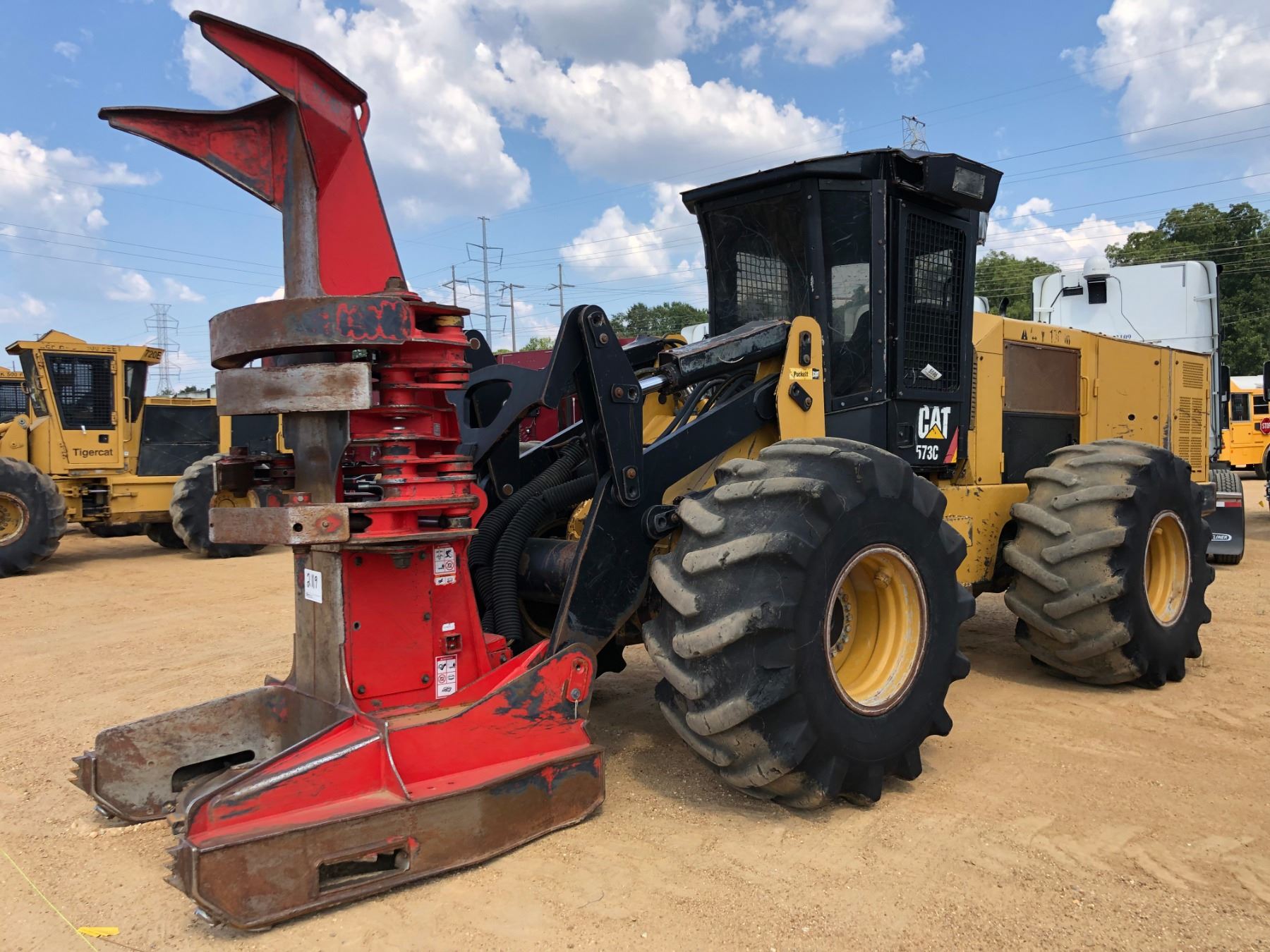 2013 CAT 573C FELLER BUNCHER, VIN/SN:W73106 - CAT SAW HEAD, CAB, AC ...