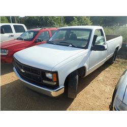 1995 CHEVROLET CHEYENNE PICKUP TRUCK, VIN/SN:1GCFCZ4H9SZ260621 - GAS ENGINE, A/T, LIFT GATE, ODOMETE
