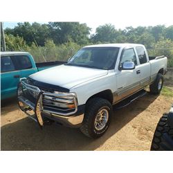 2022 CHEVROELT 1500 PICKUP TRUCK, VIN/SN:2GCEK19J121121923 - 4X4, EXT CAB, V8 GAS ENGINE, A/T, ODOME