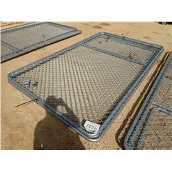 DOG KENNEL 10' X 10' X 6' (C-4)