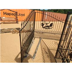 WILDLIFE SCENE, 16' GATE W/POST (C-6)