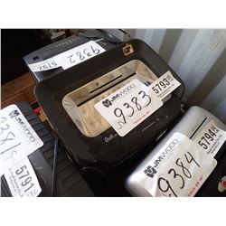 QUIL PRO PAPER SHREDDER (IN CONTAINER)