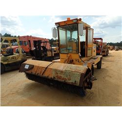 ROSCO SWEEP PRO BROOM, VIN/SN:49282 - 8' BROOM, CAB (DOES NOT OPERATE)