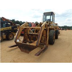 CAT 926 WHEEL LOADER, VIN/SN:94Z01517 - FORKS W/ TOP CLAMP, CAB, A/C, 15.5R25 TIRES, METER READING 1