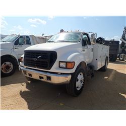 2000 Ford F650 Mechanic Truck - S/A, CUMMINS DIESEL ENGINE, 5 SPEED TRANS, SERVICE BODY, IMT 8600 CR