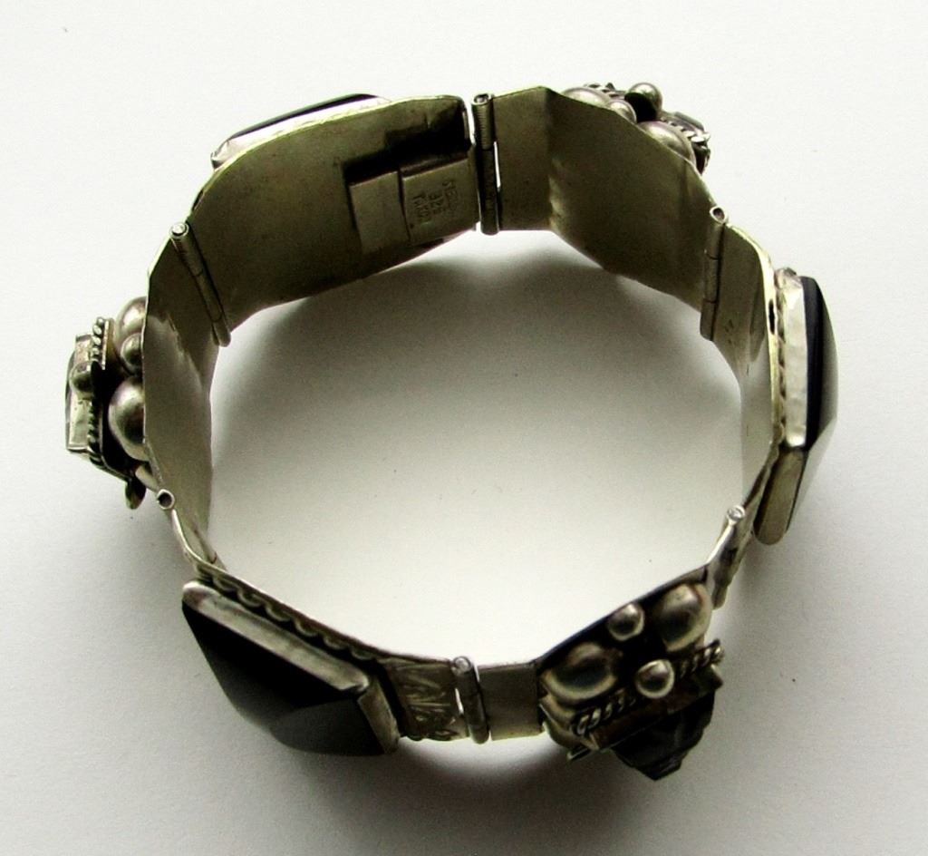 BEAUTIFUL STERLING SILVER TAXCO BRACELET TOTAL 37.