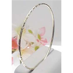 14kt yellow gold bangle bracelet 2.5gr